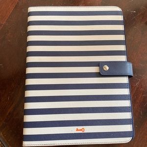 Keep collective carrying case and bracelets and charms